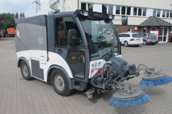 Picture Auktion Kehrmaschine Multicar Citymaster