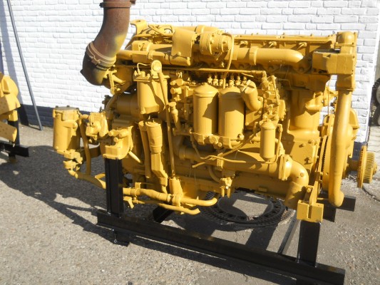 Bild Auktion Motor Hersteller: Caterpillar Typ: 830 M Leistung: 387 PS