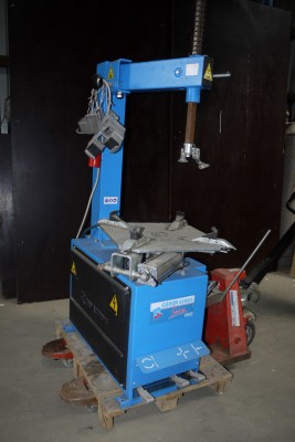 Bild Auktion Reifenmontiermaschine Ravaglioli