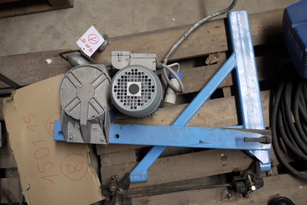 Picture Auktion elektischer Seilzug / Gerüstaufzug Pfaff