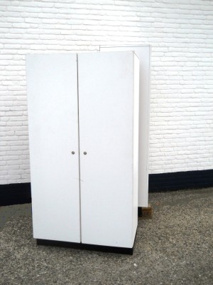 Bild Auktion Aktenschrank, zweitürig