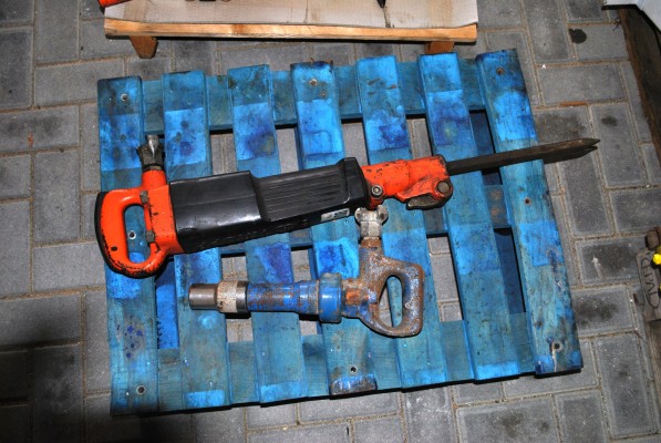 Bild Auktion 2 x Presslufthammer