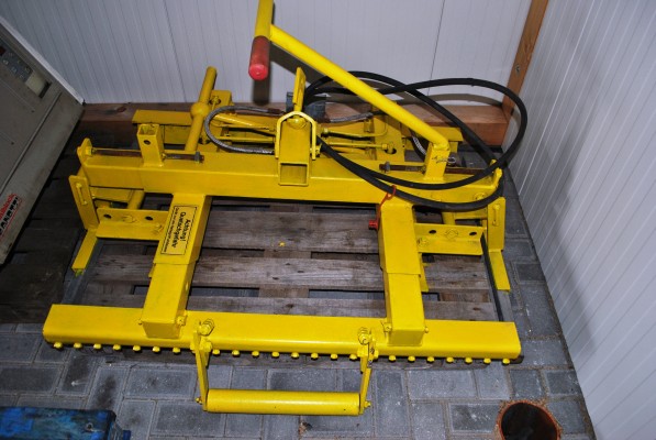 Picture Auktion Randsteinzange für Ladekran