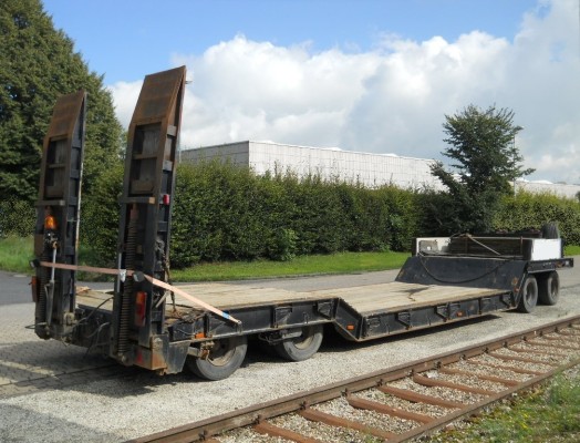 Picture Auktion Tiefbettanhänger 4-Achser